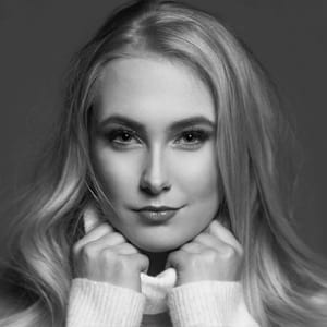 Anna Bron